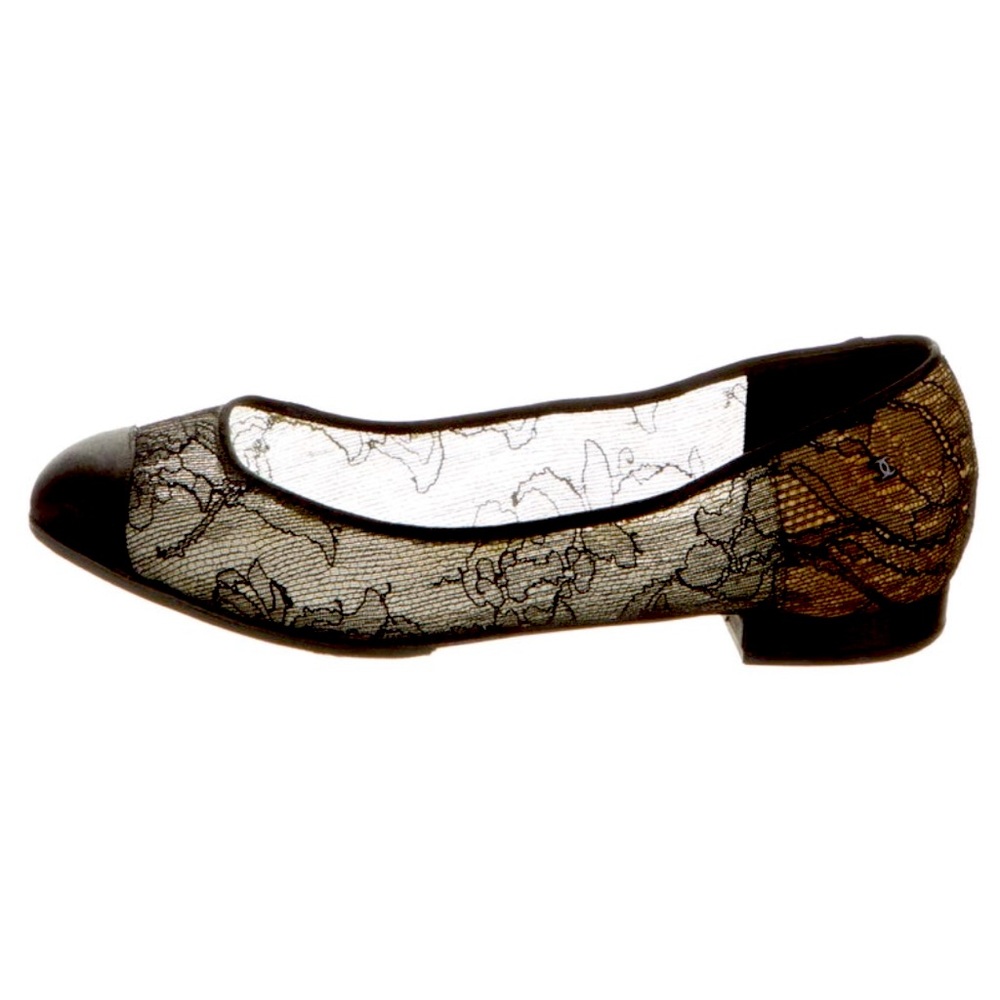 CHANEL black lace ballet flats